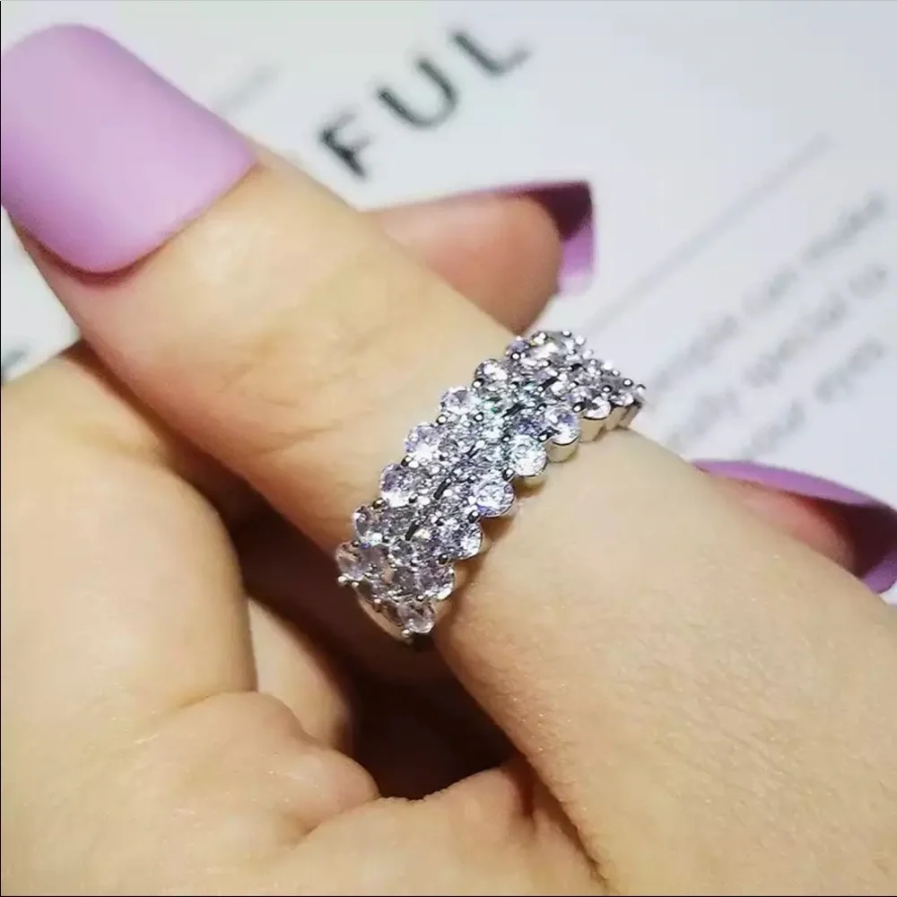 Luxury 925 Silver Beautiful Diamond Halo Ring - Picture 2 of 3